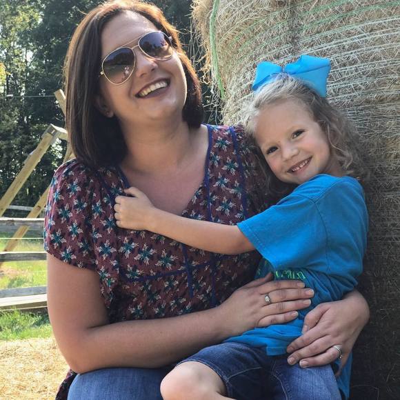 Meet your Posher, Hayley - Picture 1 of 1